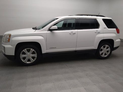 Used 2017 GMC Terrain SLE w/ Convenience Package FWD image 2