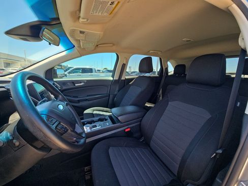 Used 2024 Ford Edge SE w/ Black Appearance Package AWD/4WD image 17