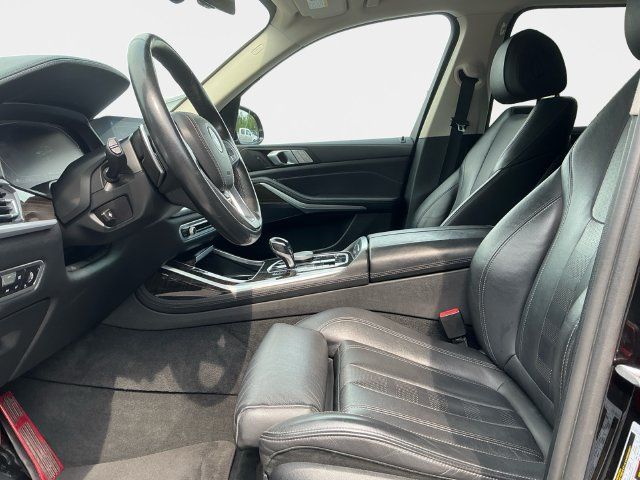 Used 2021 BMW X7 xDrive40i w/ Parking Assistance Package AWD/4WD image 11