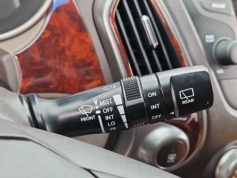 Used 2014 Hyundai Tucson SE image 26