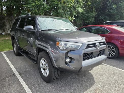 Used 2021 Toyota 4Runner SR5 Premium w/ Moonroof Package AWD/4WD image 2