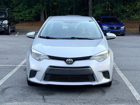 Used 2016 Toyota Corolla LE FWD image 3
