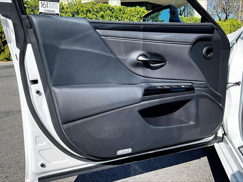 Used 2025 Lexus ES 350 image 20
