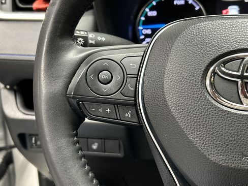 Used 2022 Toyota RAV4 SE AWD/4WD image 19