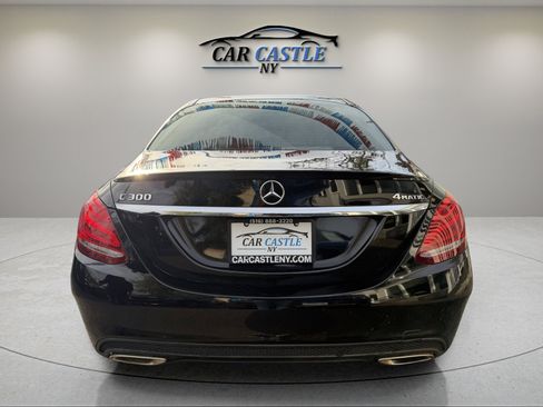 Used 2017 Mercedes-Benz C 300 4MATIC Sedan w/ Premium 3 Package image 9