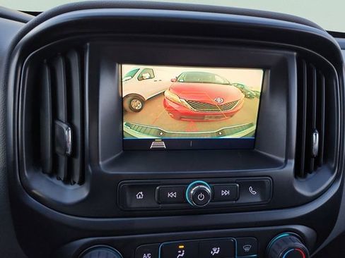 Certified 2022 Chevrolet Colorado W/T w/ Custom Special Edition image 12