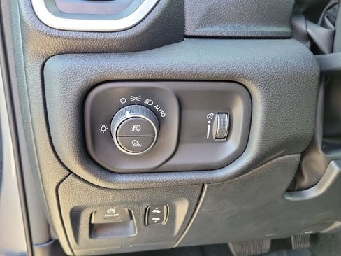 Used 2023 RAM 1500 Big Horn AWD/4WD image 20