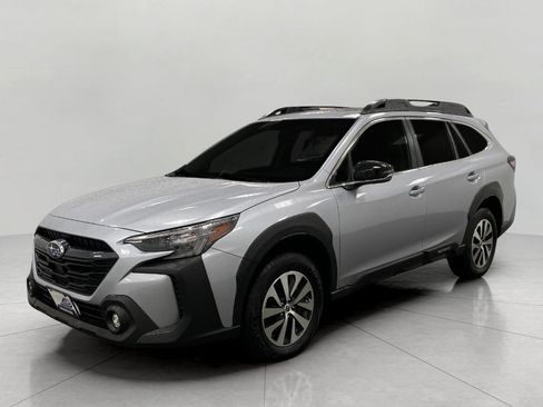 Used 2025 Subaru Outback Premium w/ Popular Package #1A AWD/4WD image 42