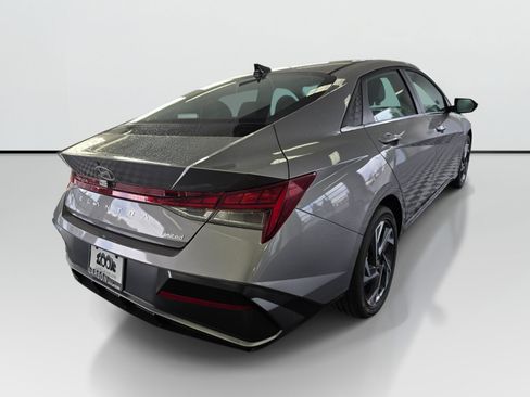 New 2026 Hyundai Elantra Limited FWD image 5