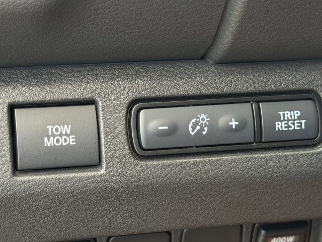 Used 2025 Nissan Frontier SV w/ SV Convenience Package AWD/4WD image 13
