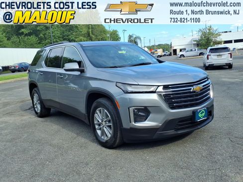 Certified 2023 Chevrolet Traverse LT w/ LPO, Floor Liner Package AWD/4WD image 1