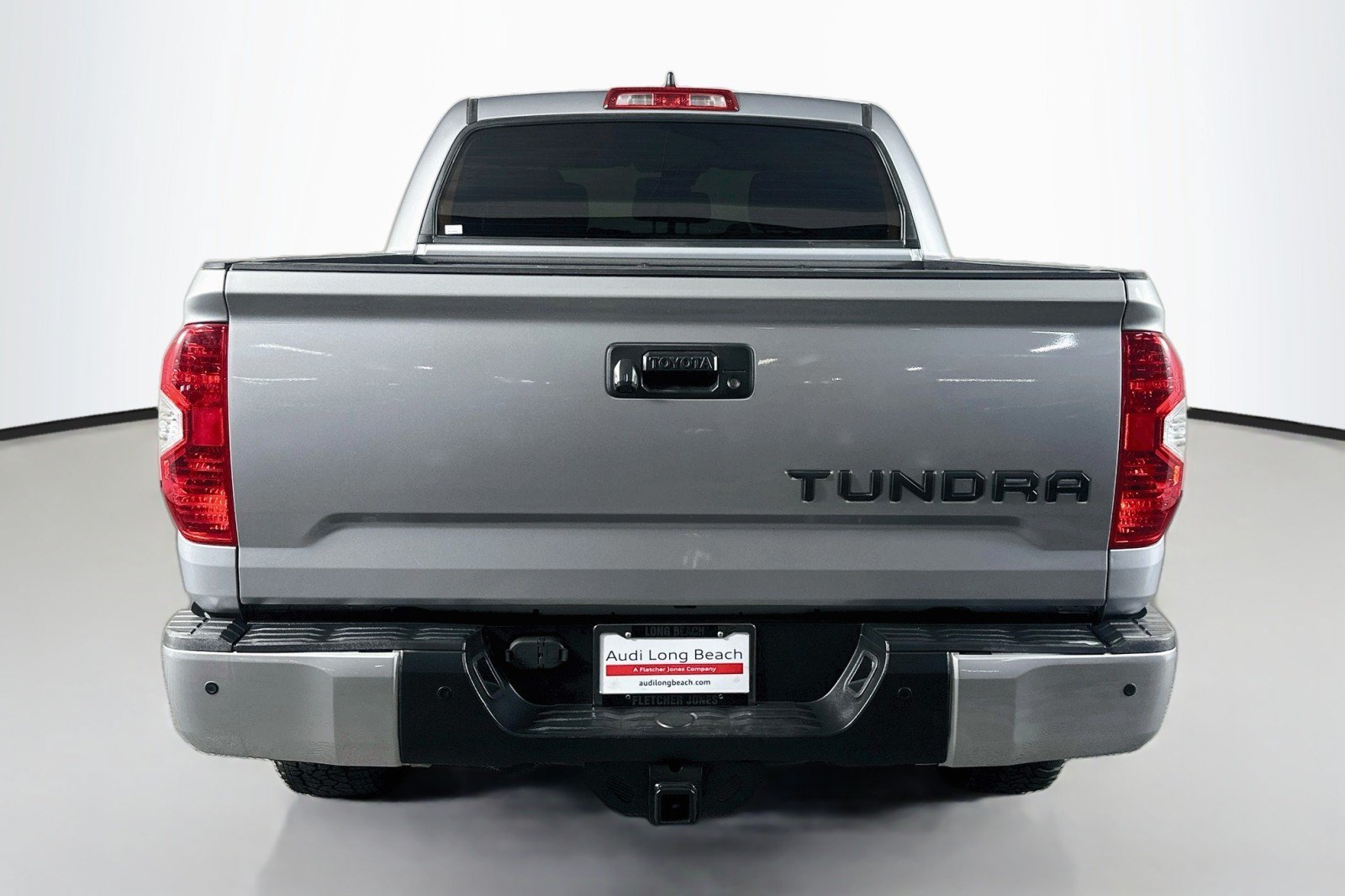 Used 2021 Toyota Tundra Limited w/ Limited Premium Package RWD image 3