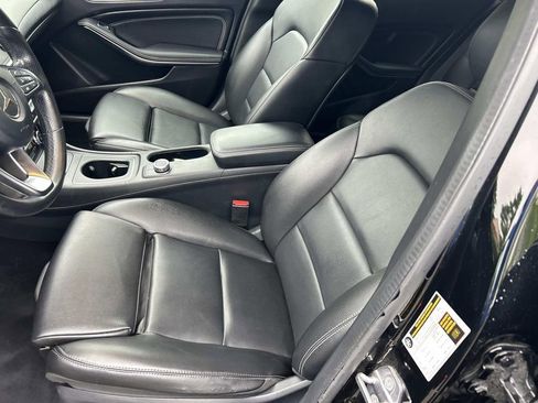 Used 2019 Mercedes-Benz GLA 250 image 16