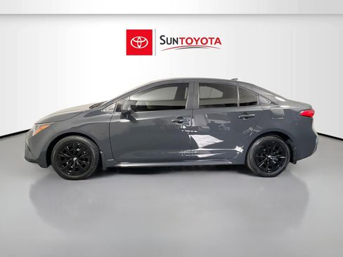 Used 2025 Toyota Corolla LE image 7