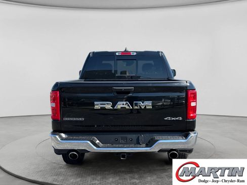 Used 2025 RAM 1500 Big Horn AWD/4WD image 6