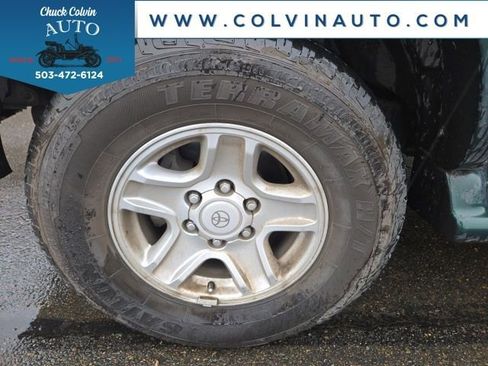 Used 2000 Toyota 4Runner SR5 image 3