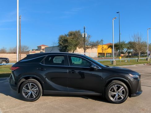 Used 2024 Lexus RX 350 350 Premium image 2