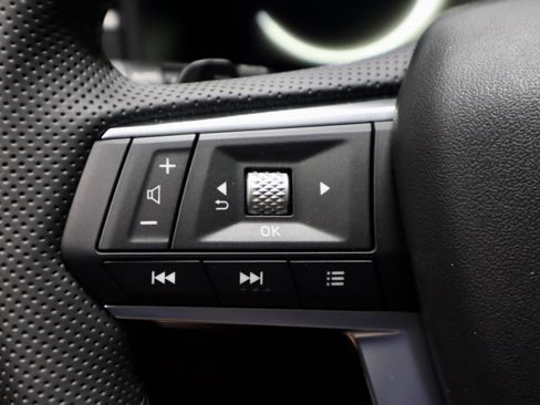 New 2025 Mitsubishi Outlander SE image 19