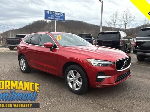Used 2022 Volvo XC60 B5 Momentum image 1