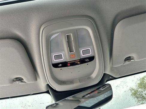 Used 2023 Volvo S60 T8 Plus image 18