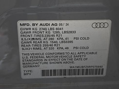 Used 2024 Audi Q4 e-tron Prestige w/ Black Optic Package AWD/4WD image 35