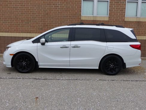 Used 2024 Honda Odyssey Elite image 7