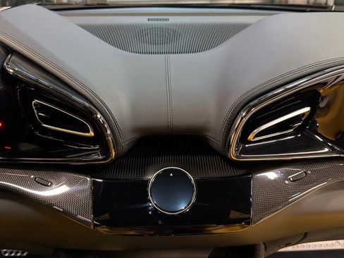 Used 2024 Ferrari Purosangue image 35