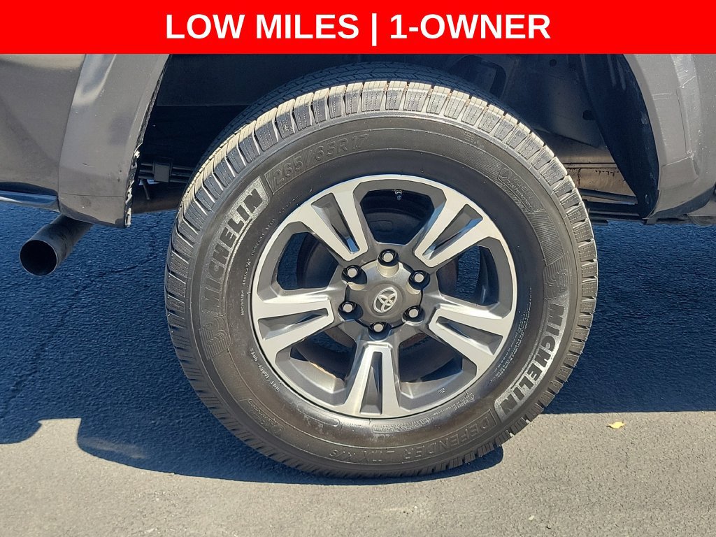 Used 2018 Toyota Tacoma TRD Sport w/ Technology Package RWD image 9