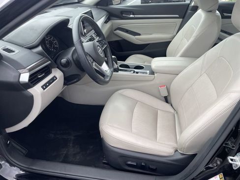 Used 2019 Nissan Altima 2.5 Platinum FWD image 9