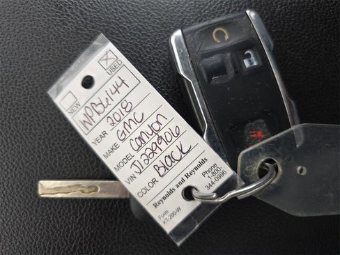 Used 2018 GMC Canyon SLT w/ Driver Alert Package image 37