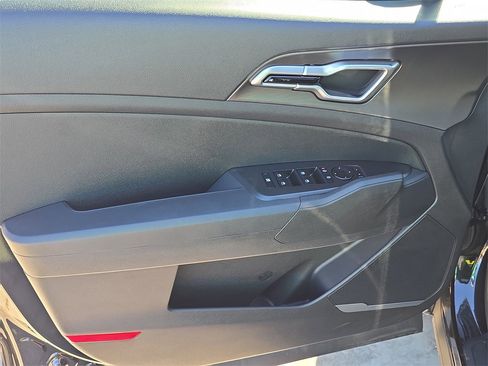 New 2026 Kia Sportage S image 19