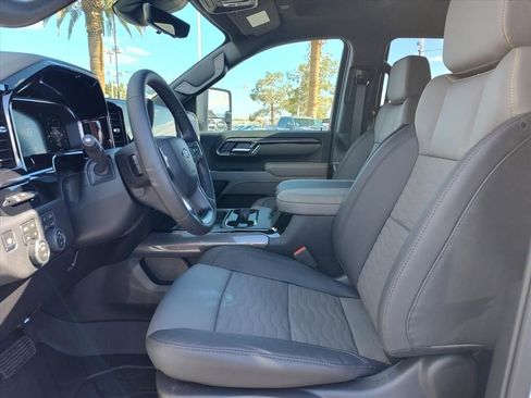 New 2026 Chevrolet Silverado 2500 ZR2 AWD/4WD image 5