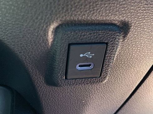 Used 2025 Toyota Corolla SE FWD image 27