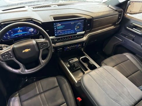 Used 2025 Chevrolet Silverado 1500 High Country w/ High Country Premium Package image 6