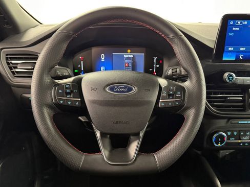 Used 2025 Ford Escape ST-Line image 11