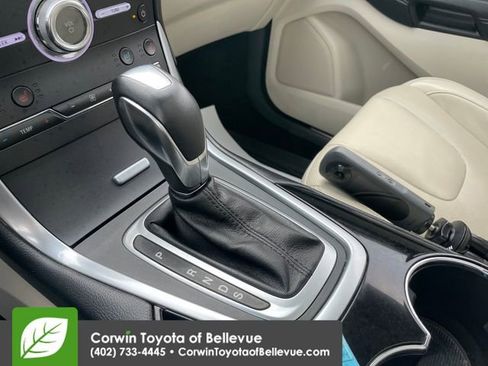 Used 2018 Ford Edge Titanium w/ Equipment Group 301A AWD/4WD image 15