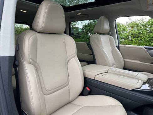 Certified 2026 INFINITI QX80 Pure w/ Cargo Package AWD/4WD image 28