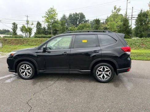 Used 2023 Subaru Forester Premium AWD/4WD image 14