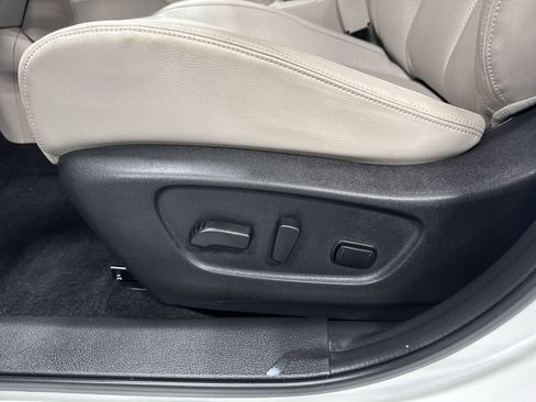 Certified 2022 Nissan Rogue Sport SL AWD/4WD image 27
