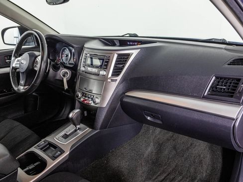 Used 2013 Subaru Outback 2.5i Premium AWD/4WD image 42