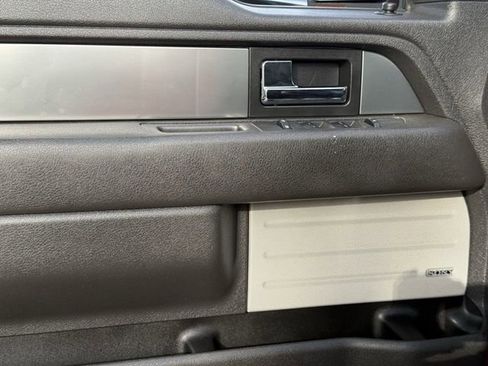 Used 2014 Ford F150 Raptor w/ Equipment Group 801A Luxury image 28