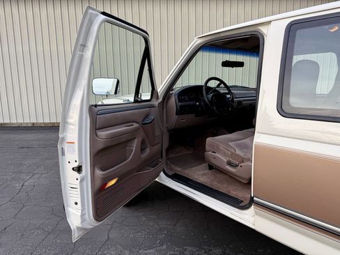 Used 1995 Ford F250 XLT image 92