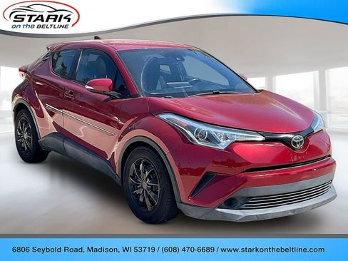 Used 2018 Toyota C-HR XLE FWD image 1