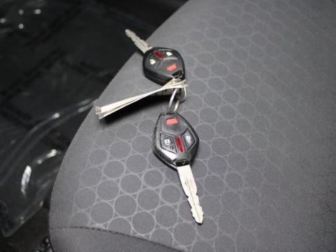 Used 2015 Mitsubishi Mirage DE FWD image 13