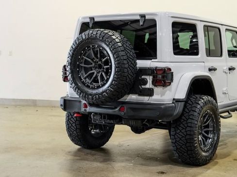 Used 2022 Jeep Wrangler Unlimited Rubicon AWD/4WD image 30
