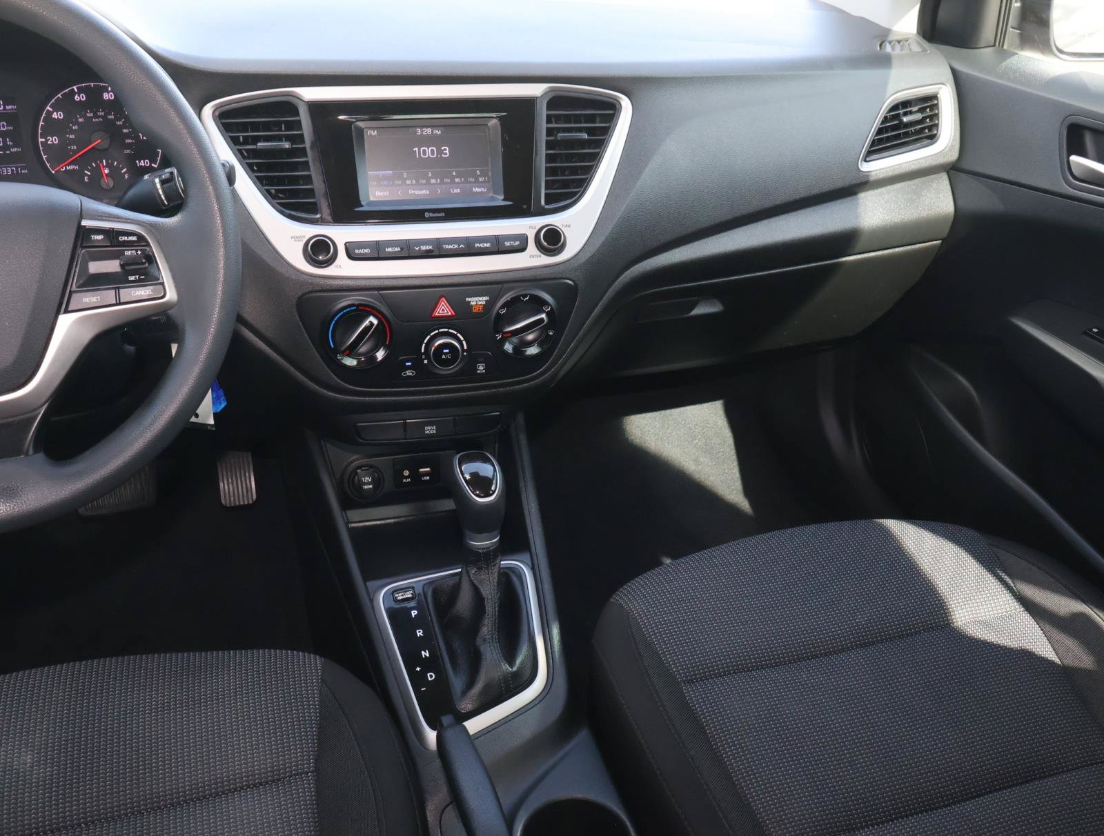 Used 2021 Hyundai Accent SE FWD image 10