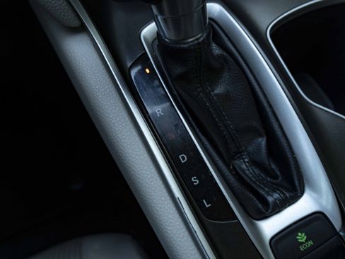 Used 2018 Honda Accord LX image 27