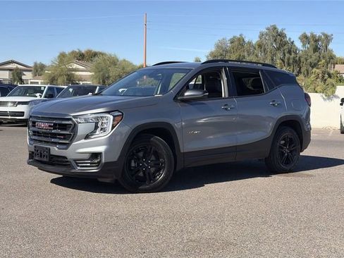 Used 2024 GMC Terrain AT4 image 2