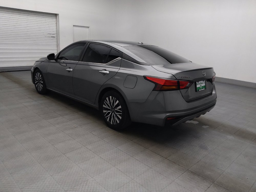 Used 2023 Nissan Altima 2.5 SV FWD image 3