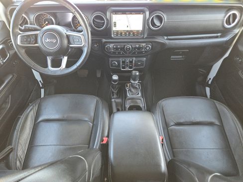 Used 2018 Jeep Wrangler Unlimited Sahara AWD/4WD image 24